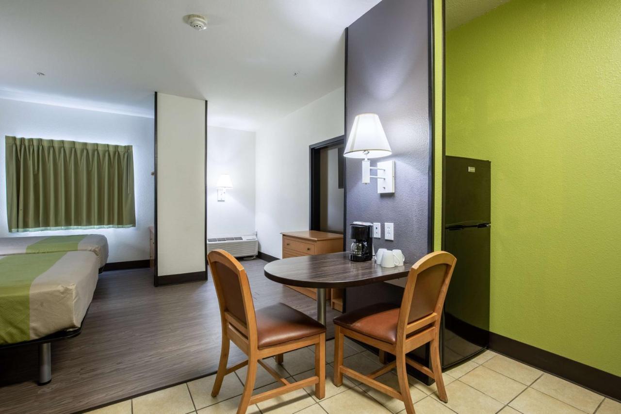 Studio 6 Bay City Tx Bagian luar foto