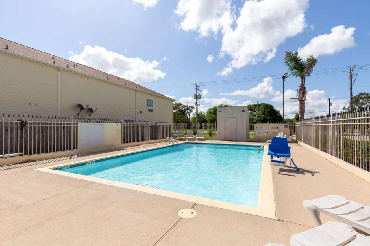 Studio 6 Bay City Tx Bagian luar foto